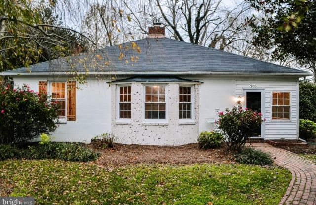 205 Somerset Ave - Furnished photos photos