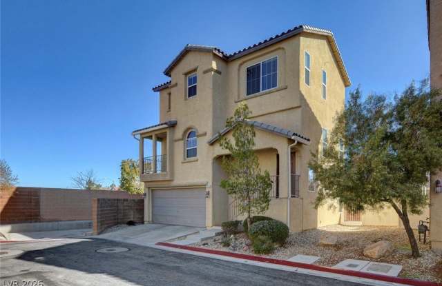 10254 Ladybug Bend Street Gallery 2