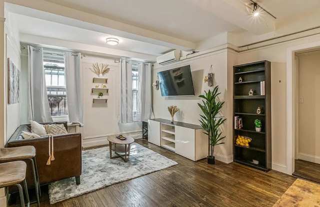 155 E 49th St Gallery 1