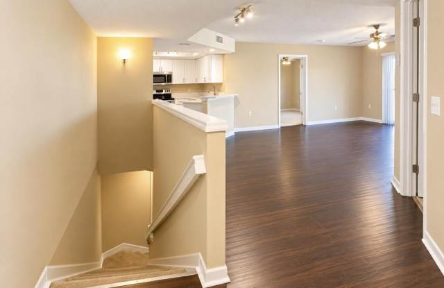 4159 N HAVERHILL Road Gallery 2