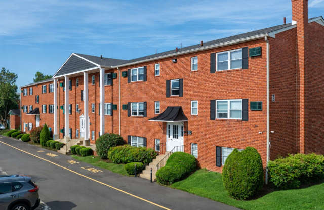 Colonial Point Apartments photos photos