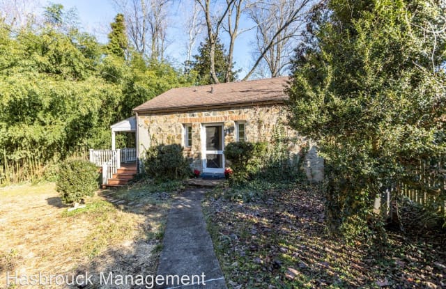 1820 Rugby Place - 1820 Rugby Place, Charlottesville, VA 22903