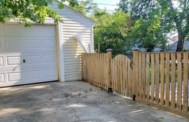 1412 ISTED ROAD Gallery 3