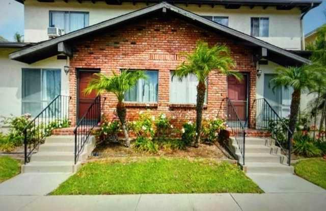 1 Bedroom 1 Bath Available Soon in the Lovely Bixby Knolls!! This Great Location Won't Last! photos photos