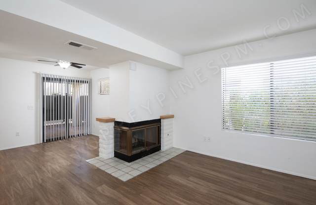 OPEN HOUSE: 11/1 9-10AM ~ 3BR/2.5BA PB Townhouse + Garage and Washer/Dryer photos photos