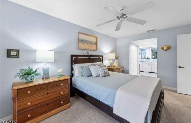 5890 Trailwinds Drive Gallery 3