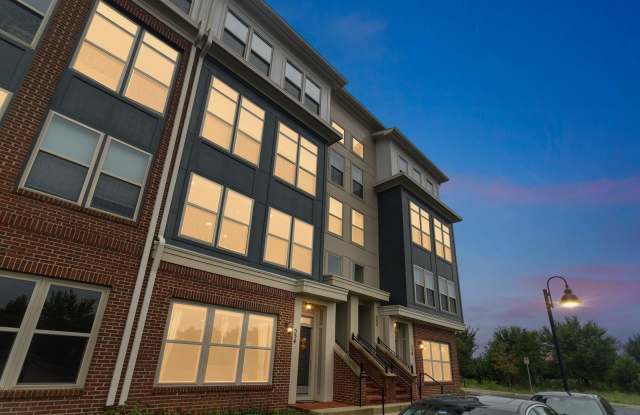 Beautiful and within walking distance to all amenities. Come live in Crown! photos photos