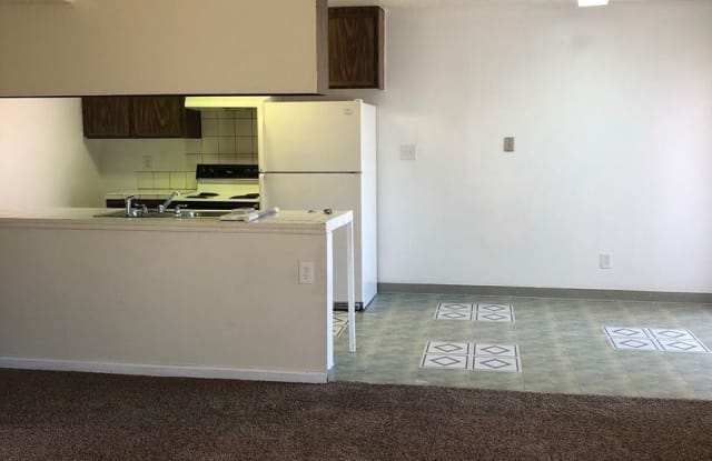 1606 Randazzo Ave - 1606 Randazzo Ave, Modesto, CA 95350