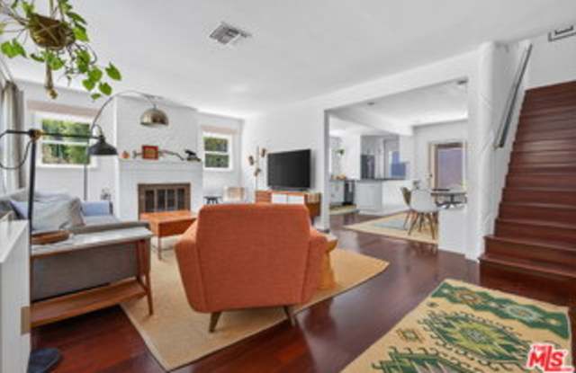3831 Broadlawn Drive Gallery 2