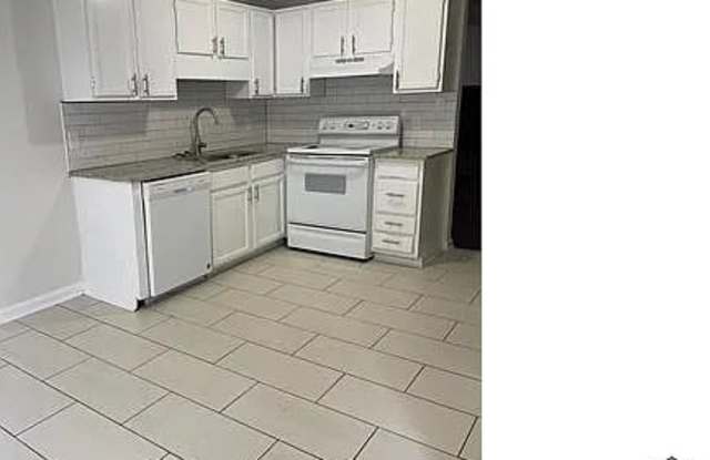 5140 Farm Place Gallery 3