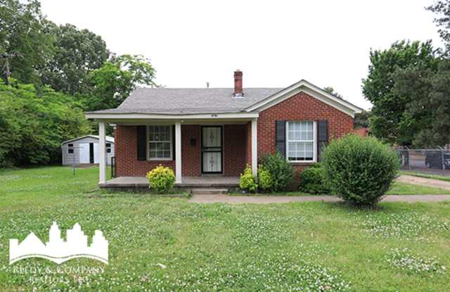 Welcome to 2785 Ketchum Rd, a charming 2-bedroom, 1-bathroom home located in Memphis, TN. photos photos