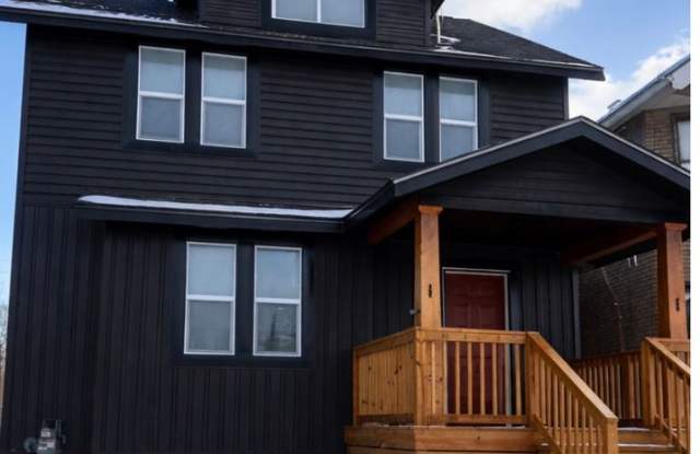 For Lease : 5 bedroom 1 1/2 bathroom fully renovated home in nice area. Call KPM 313-429-3244 photos photos