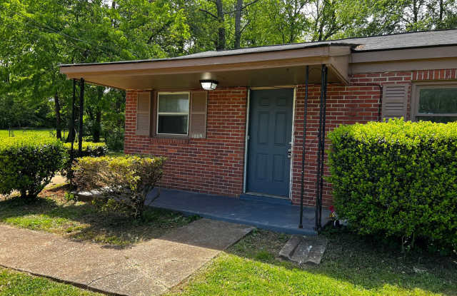 4809 Cottonwood Drive available now (3Bed/1BA) photos photos