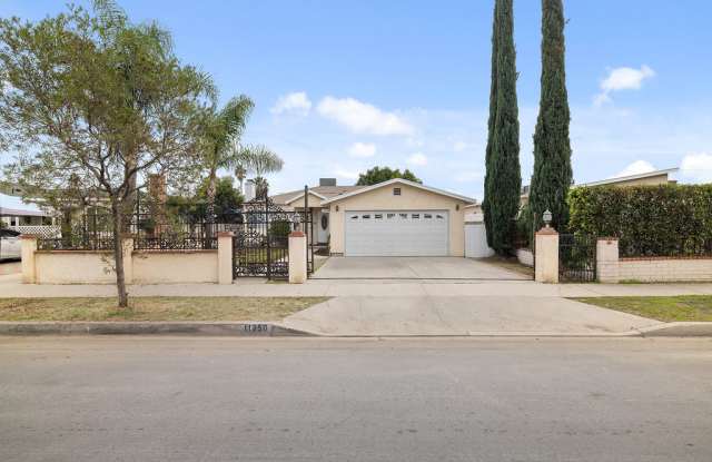 11050 Keswick St - 11050 Keswick Street, Los Angeles, CA 91352