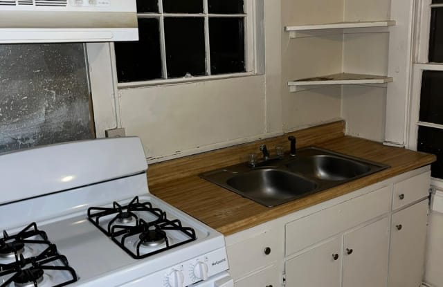 214 W Rio Grande Avenue - 214 West Rio Grande Avenue, El Paso, TX 79902