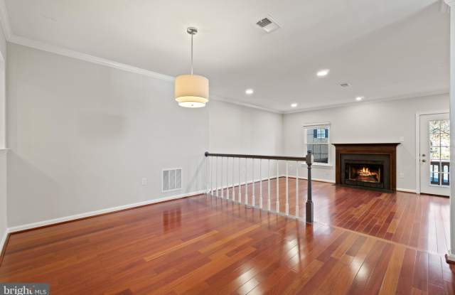 6009 CROCUS COURT Gallery 4
