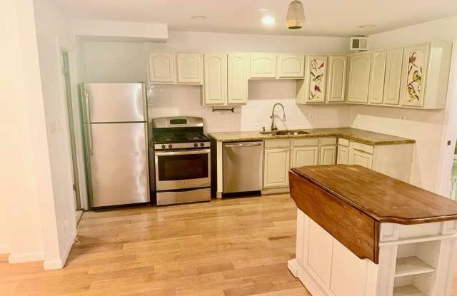 556  Decatur ST photos photos