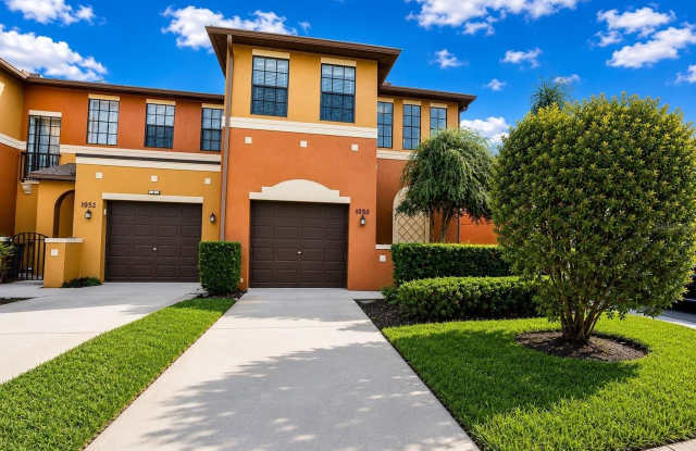 1050 BLACKWATER Drive photos photos