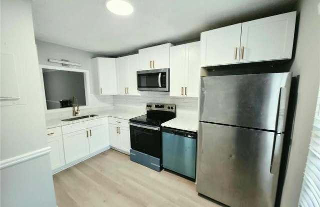 1221 Oak Forest Court SW Gallery 4