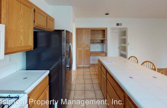 2317 Palomira Court Gallery 3