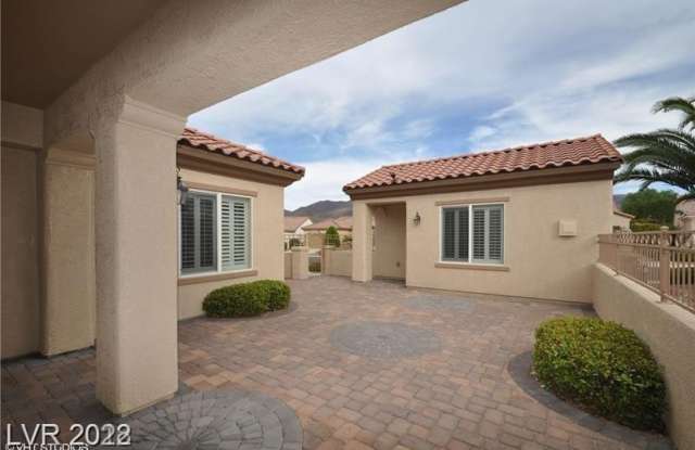 2568 Black River Falls Drive Gallery 2
