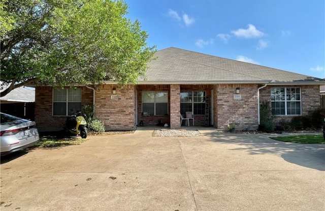 2317 & 2319 Antelope Lane photos photos