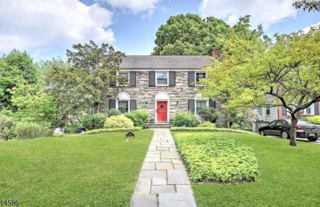 548 Hartford Ct photos photos