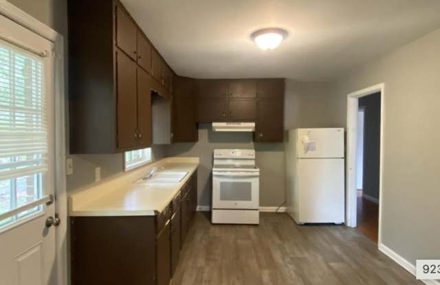 9235 Brookhurst Dr - 9235 Brookhurst Drive, Birmingham, AL 35235
