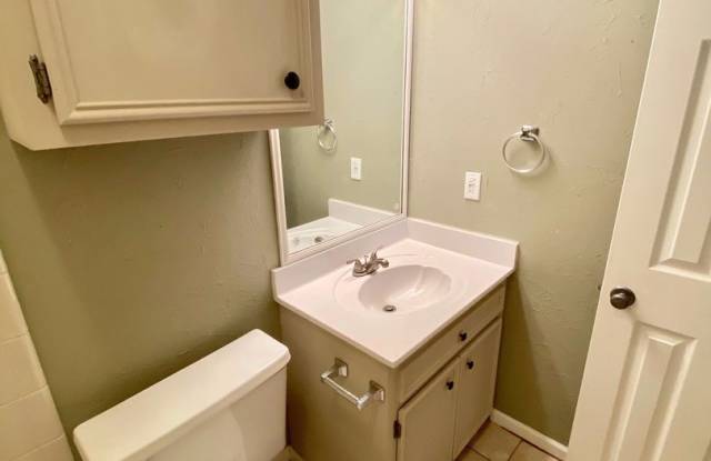 3 bed, 2 bath in the Heart of Ridgeland Gallery 4