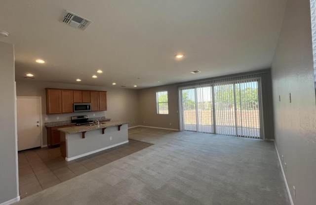 9735 E KINETIC Drive Gallery 4