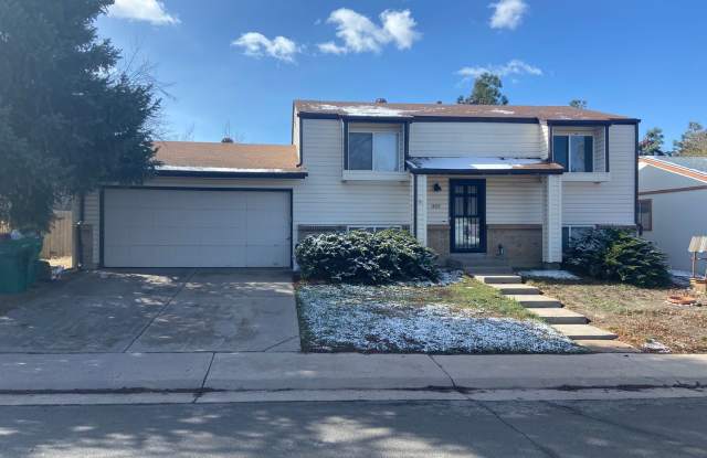 Nice 3 Bedroom Home in South Aurora photos photos