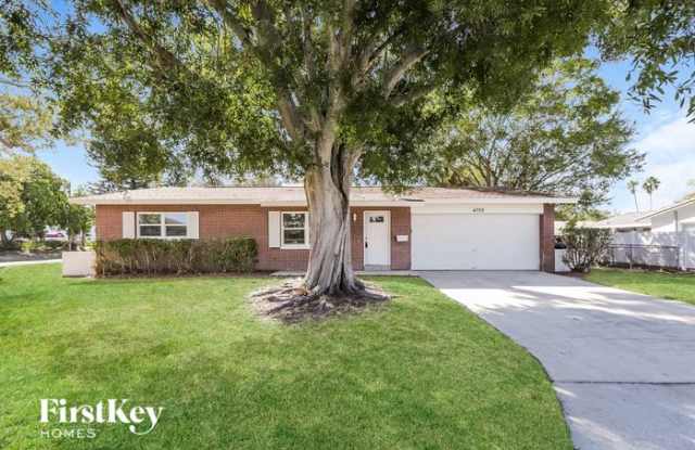 4706 Lansing Street Northeast - 4706 Lansing Street Northeast, St. Petersburg, FL 33703
