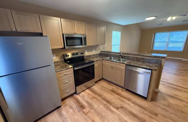 Spacious 4-Bedroom, 2-Bath Home with 1-Car Garage – Move-In Ready! - 1707 Hanover Boulevard, Columbia, MO 65202