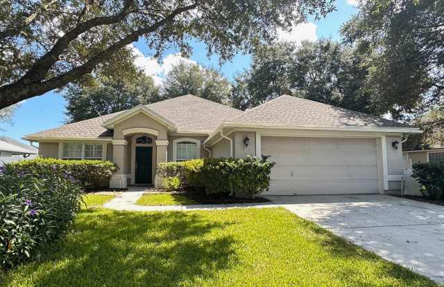 Screened In Ground Pool! Close to Schools, Shopping, Restaurants! photos photos