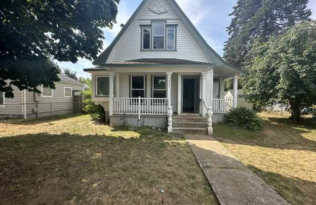 827 W Cota St photos photos