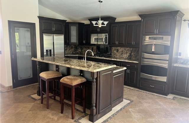 8225 Woodland Prairie Avenue Gallery 4