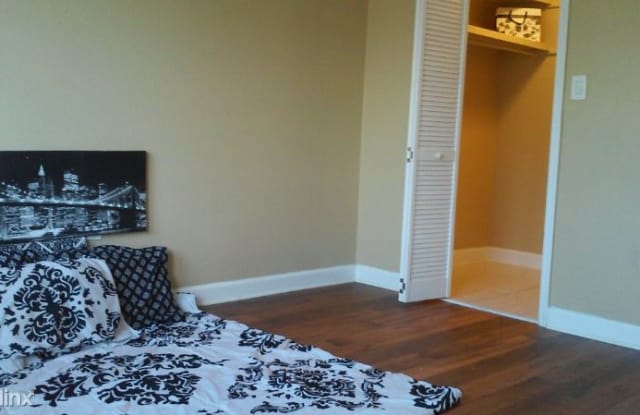 827 Lowell Blvd - 827 Lowell Boulevard, Orlando, FL 32803