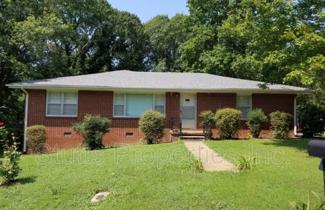 739 Dixie Avenue - 739 Dixie Avenue, Florence, AL 35630