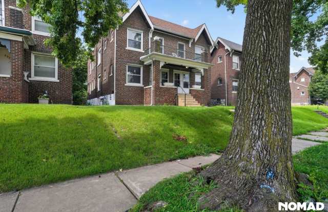 Spacious 1BR Condo in Saint Louis Gallery 4