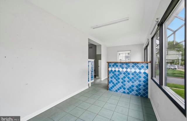 2201 DARBY ROAD Gallery 2