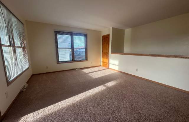 315-317 N Watertown St photos photos