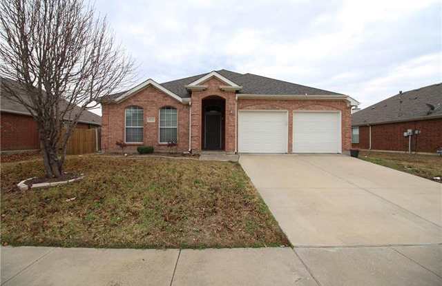 8215 Macgregor Drive Gallery 2