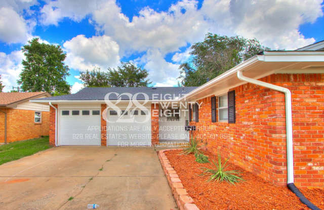 *AVAILABLE NOW!* Recently Updated 3 Bed/2 Bath Single Family Home Near Lake Overholser! Gallery 4