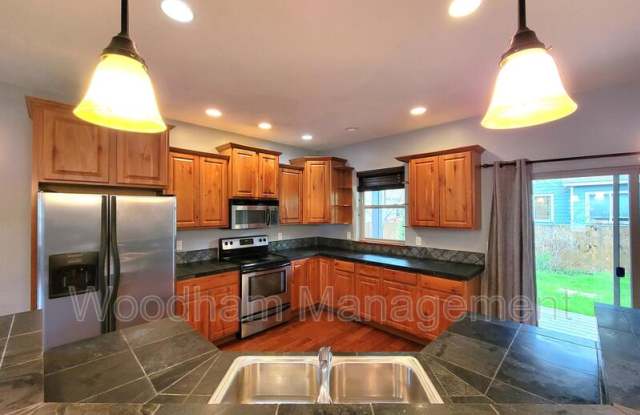 1624 Gale Court photos photos