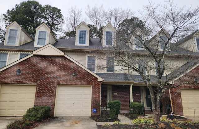 501 BERKSHIRE WAY photos photos