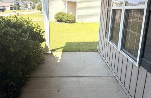 2110 Queen Elizabeth Lane Gallery 3