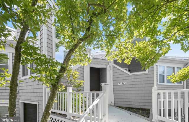 7758 MAYFAIR Circle Gallery 2
