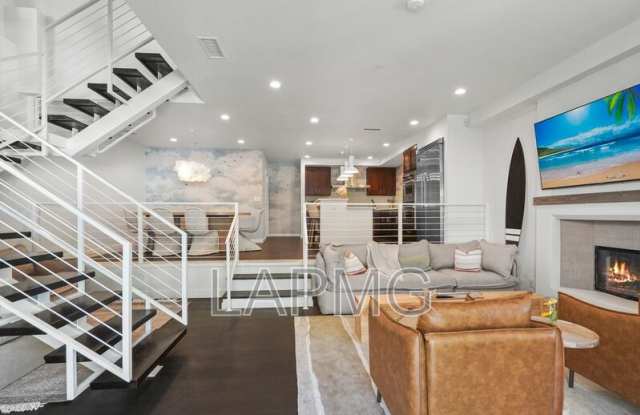 9842 Portola Drive Gallery 1