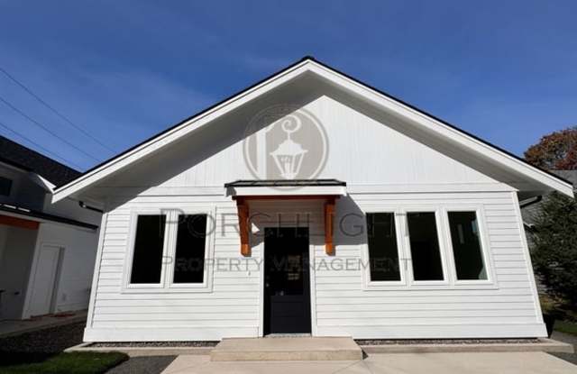 207 East Front Street Gallery 1