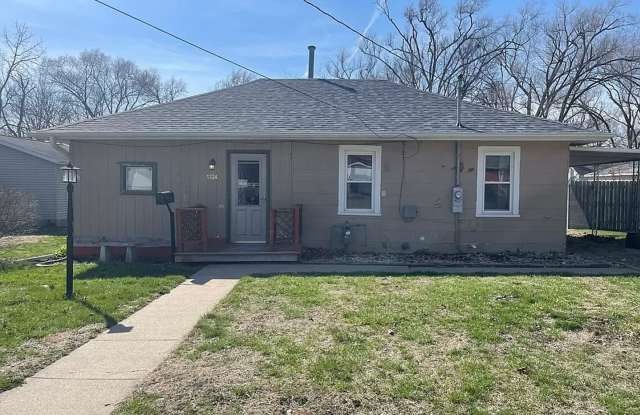 2 Bedroom Rock Falls Home with Covered Garage photos photos